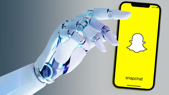 Foto: Shutterstock / Barnevakten / Diego Thomazini / Rawpixel. Bilde viser en robothånd og en telefon med Snapchat.